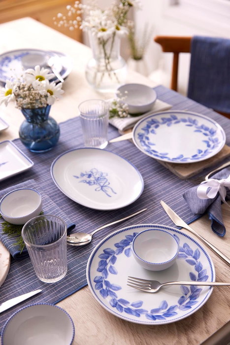 Hermia Juego de Desayuno de 14 Piezas en Porcelana Azul